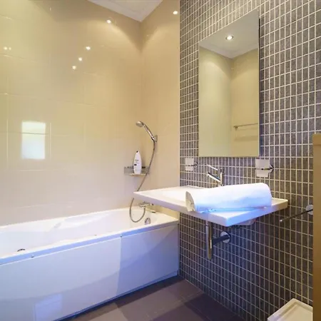Villa Con Piscina Privada En Javea 6 Personas, Cerca De Playa Arenal - Hisp-216-218 *